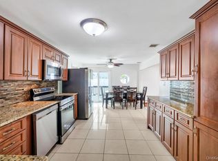 32 Beverly Street, Islip, NY 11751