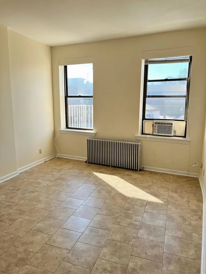 Building Photo - 139 Mamaroneck Ave #3