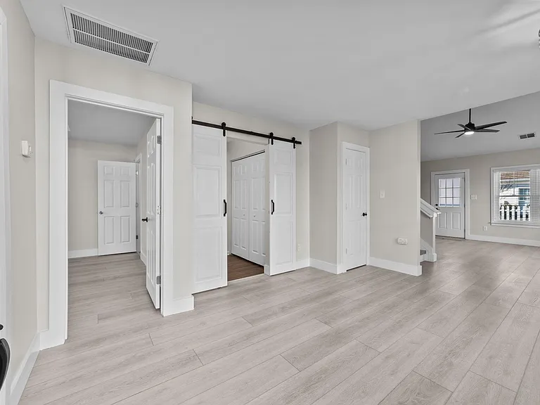 16842 Bridgeton Ln — Photo 3