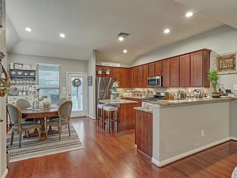 204 Forest Peak Way — Photo 13