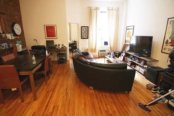 Rented by America Mecca Realty LLC | media 10