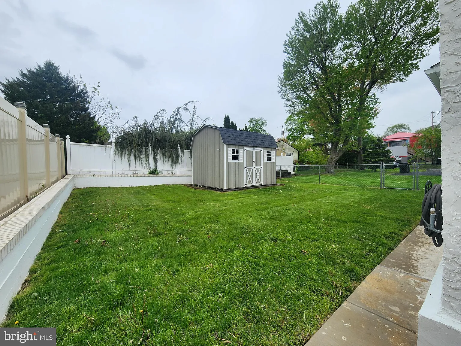 2 bed, 994 sqft, $2,700 — Photo 3