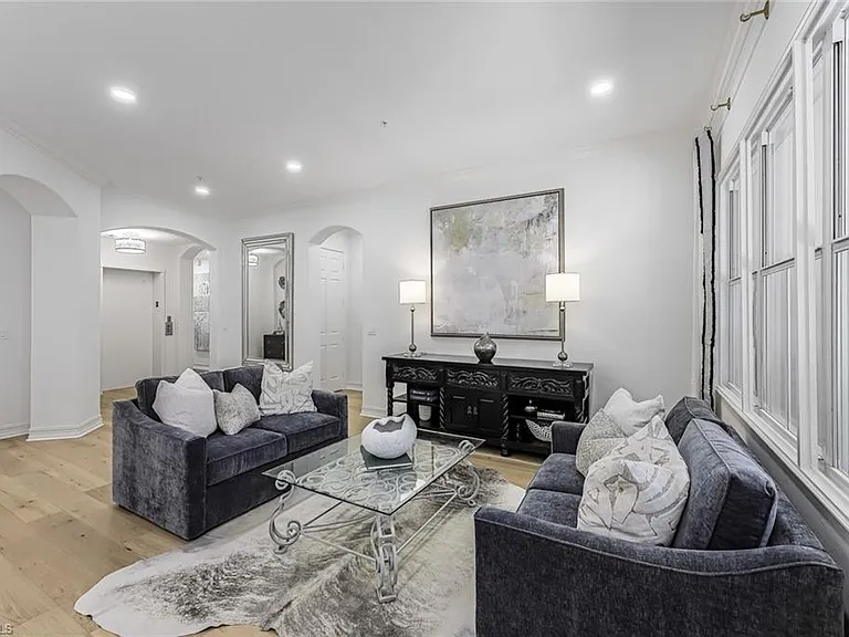 2630 Bolero Dr #2 — Photo 6