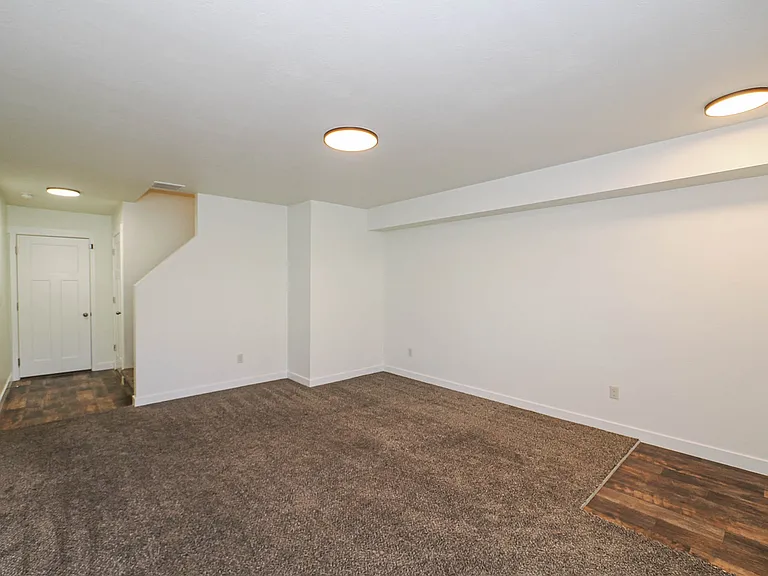 14436 S Ferndale Way — Photo 4