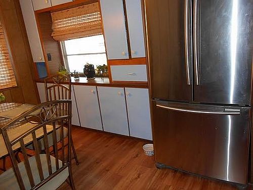 3rd image of 259 Irwin Dr