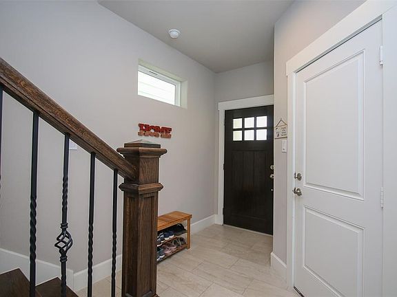 2nd image of 833 Wakefield Dr #A