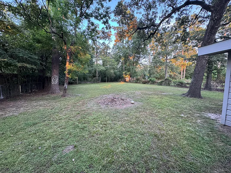 302 Harris Blvd — Photo 2