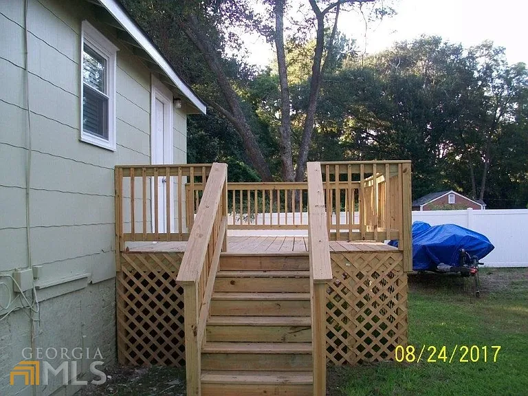 204 Georgia Ave #B — Photo 4