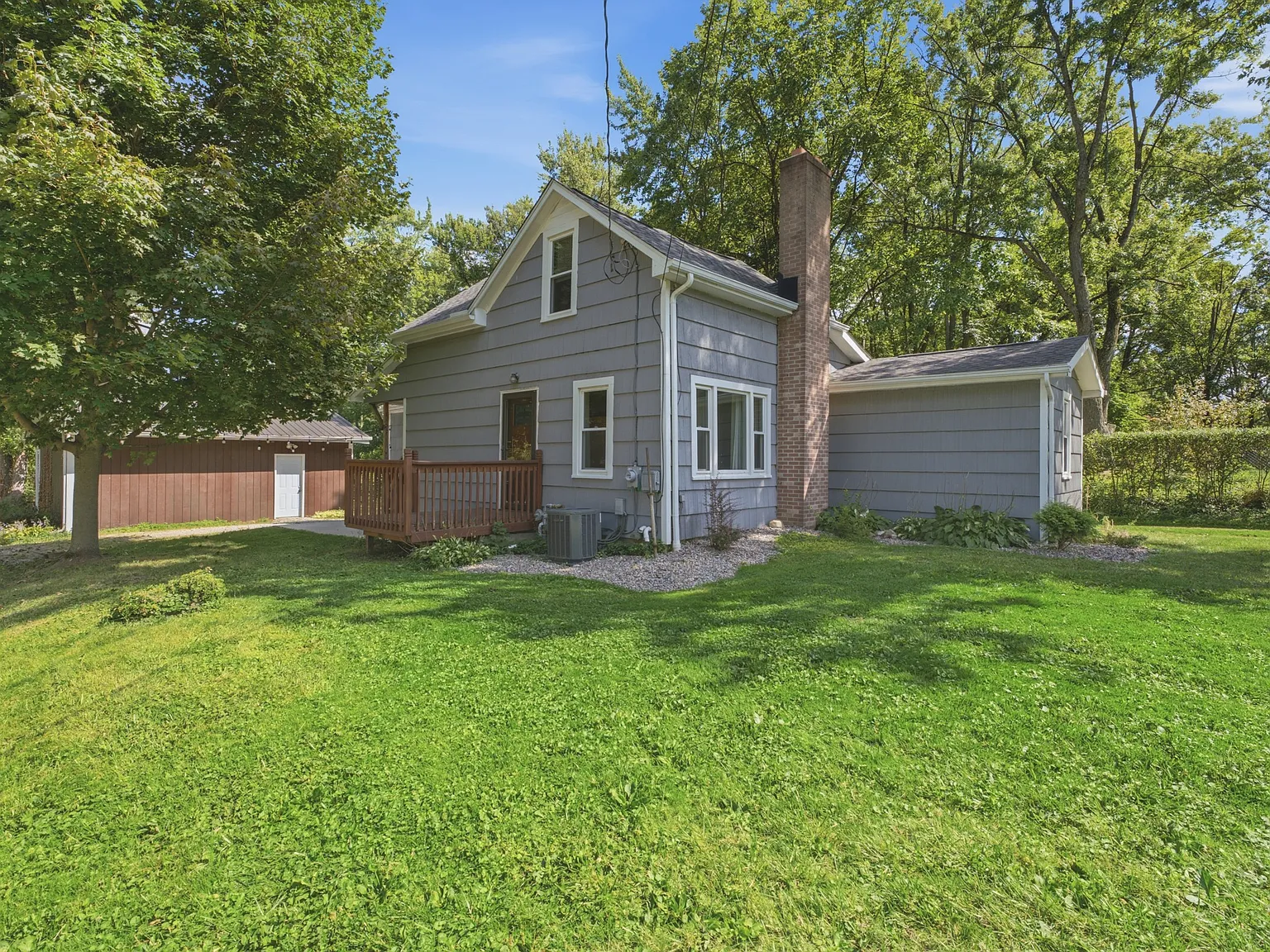 2877 Pickle Rd — Photo 2