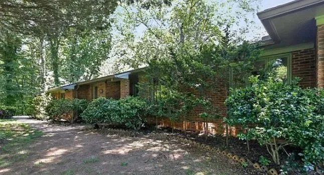 186 Catherine Dr