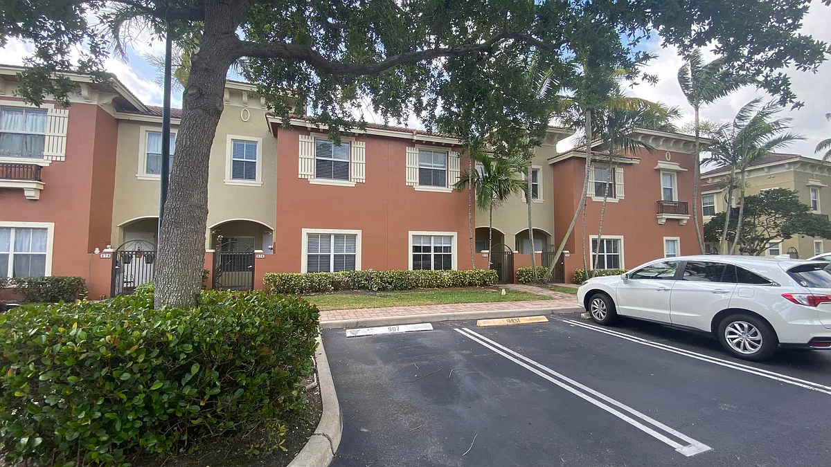 Building Photo - 278 Lake Monterey Cir