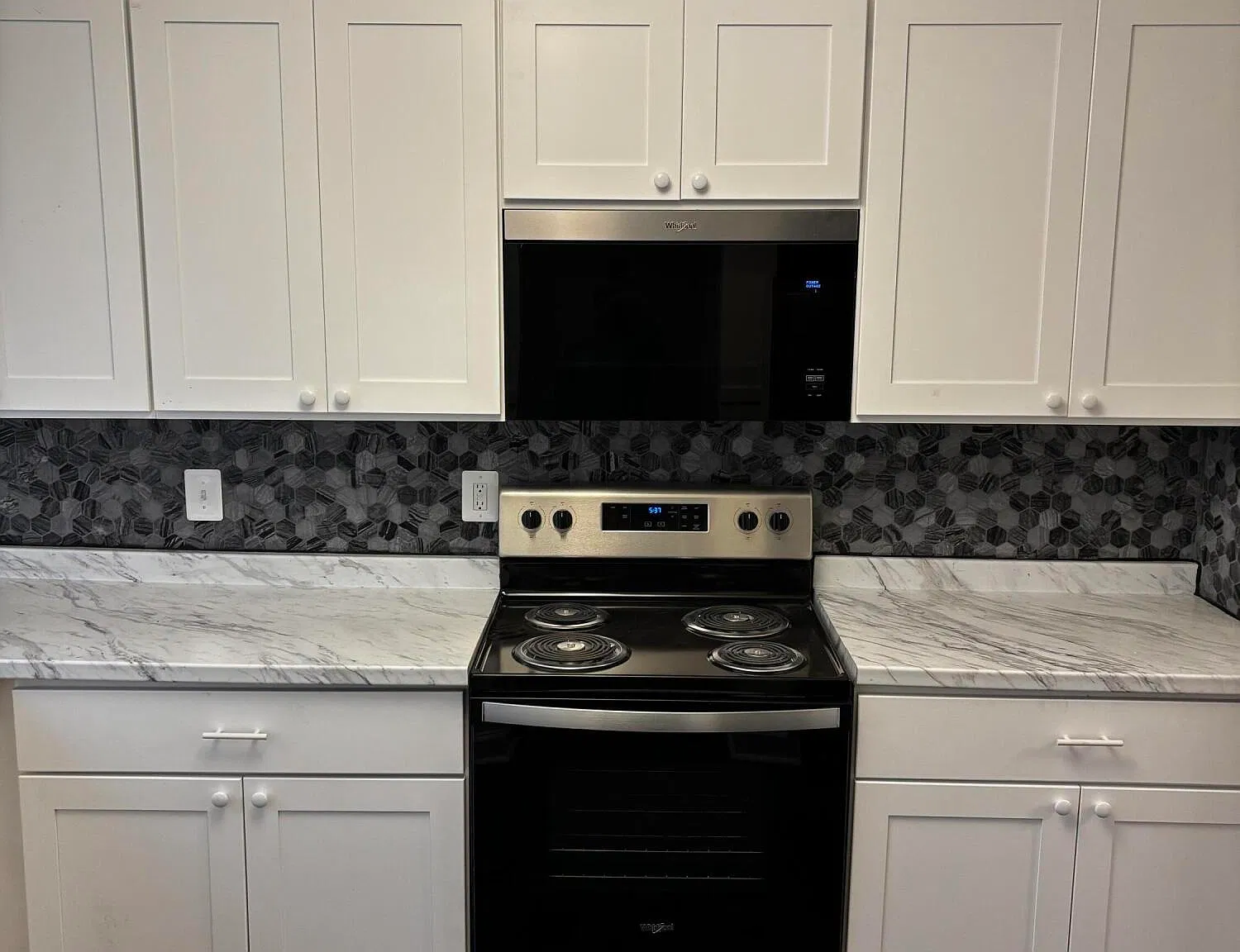 2 bed, 1.5 bath, 1205 sqft, $1,350 — Photo 3