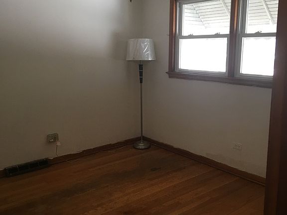 5th image of 1432 N Keeler Ave