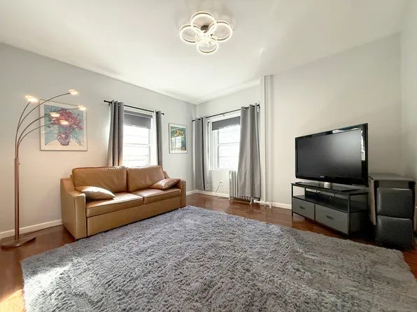 108 Washington St APT 8, Brighton, MA 02135