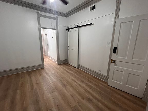 4th image of 2723 W Washington Blvd #2