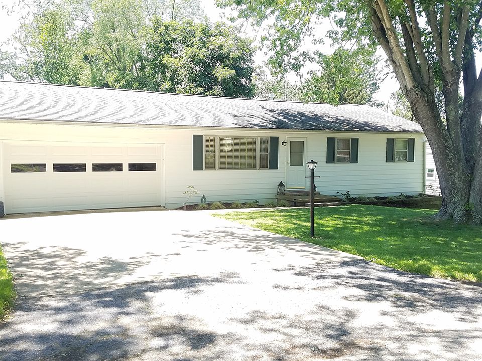 1st image of 578 Crestview Ln