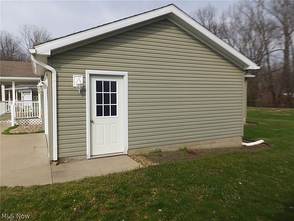 2nd image of 330 Gemini Dr