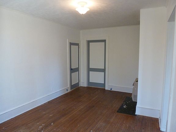 4th image of 113 Stewart St