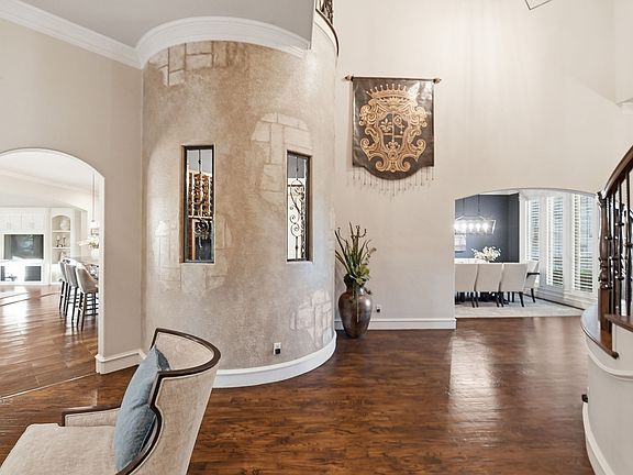 5th image of 1105 Chianti Ln