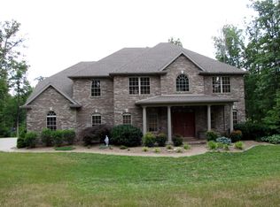 11069 S Windy Hollow Ct, Haubstadt, IN 47639