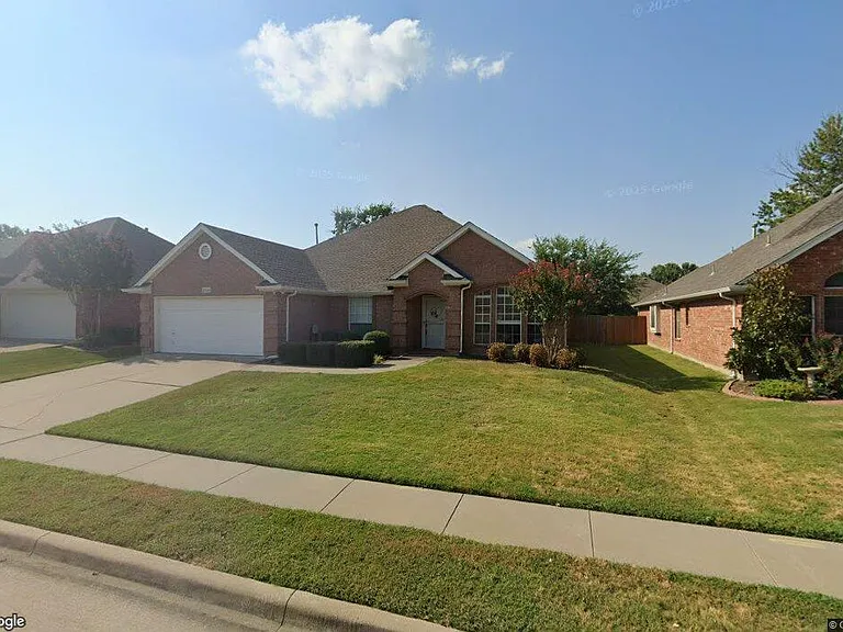 2724 Flint Rock Dr — Photo 2
