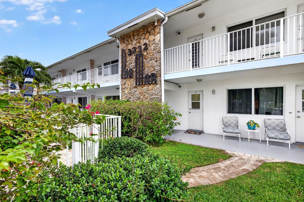 3232 Canal Drive, photo 7