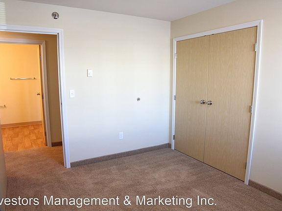 5th image of 3841 Garden View Dr #304