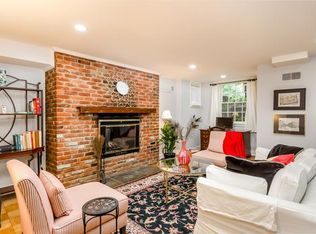 902 A St SE, Washington, DC 20003