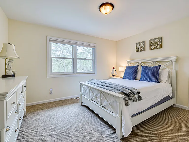 18 Lakeside Ln — Photo 19