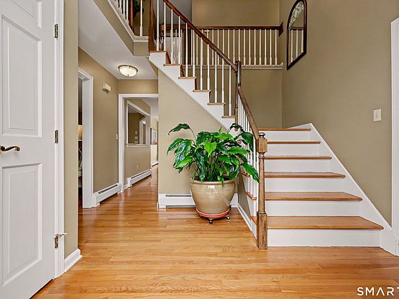3rd image of 49 Georges Lane