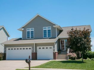 42 Eversull Ln, Iowa City, IA 52245