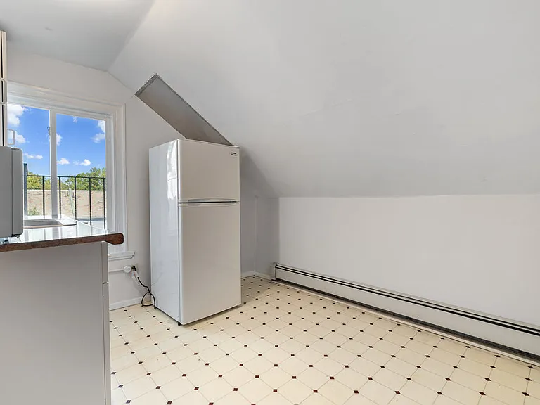 Kitchenette - loft area
