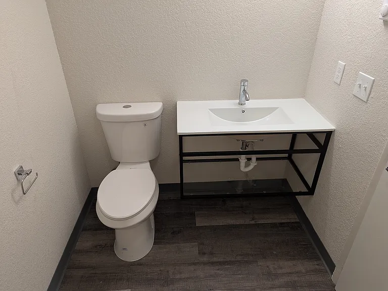 640 E Idaho St #203 — Photo 11