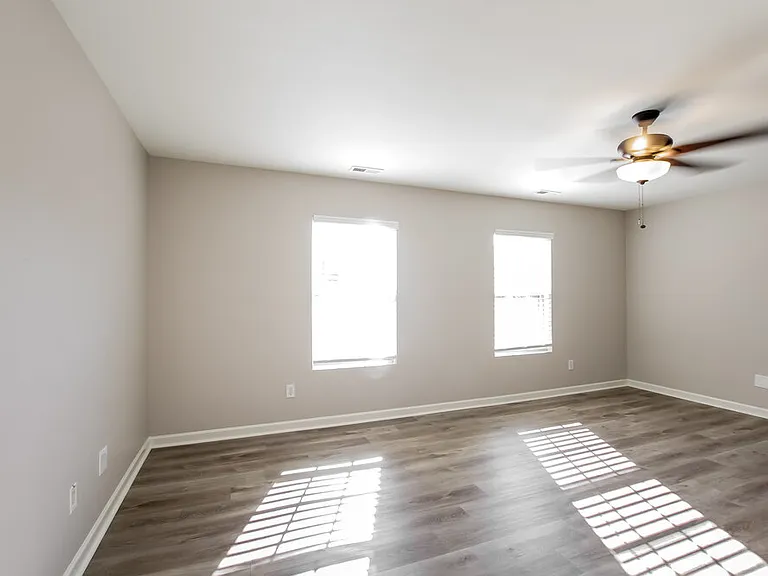 15823 Circlegreen Dr — Photo 12