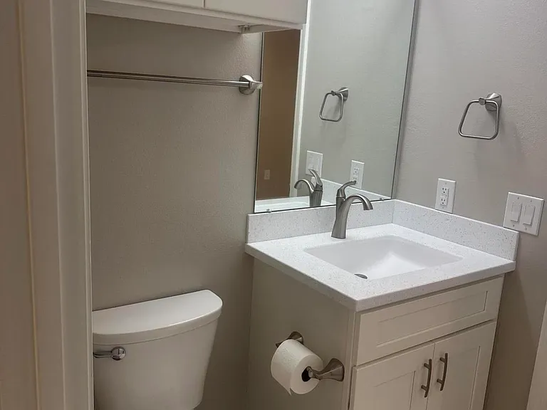 2703 Bay Club Dr — Photo 18