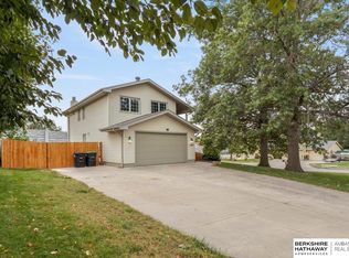14947 Polk St, Omaha, NE 68137