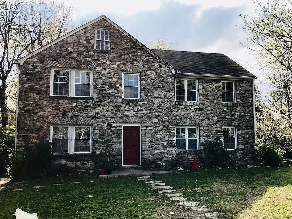 1st image of 230 N Hume Ave #228