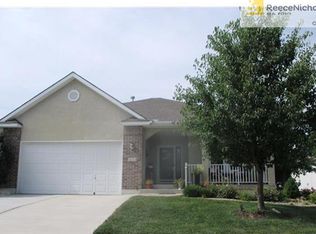 908 SW Soldier Ct, Lees Summit, MO 64082