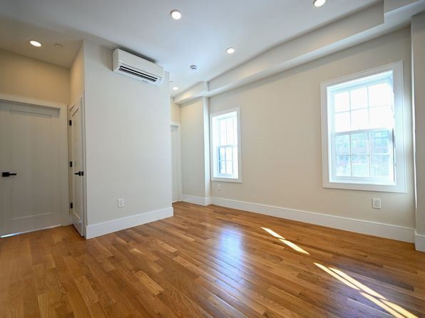 18D Winchester St #3D