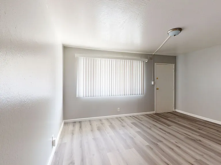 3615 Martin Luther King Jr Way — Photo 6