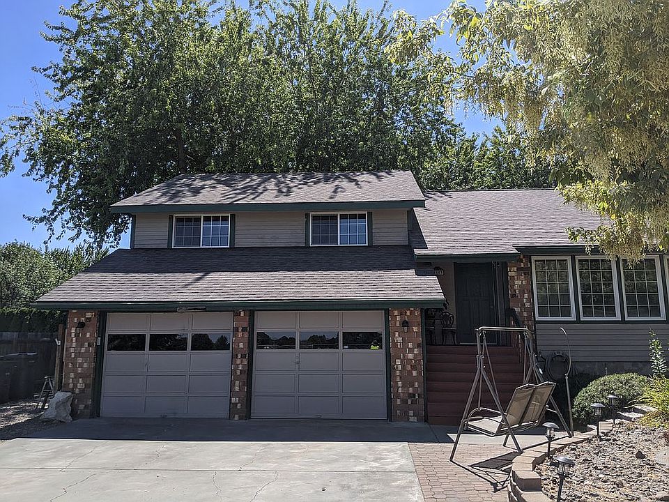 1st image of 2403 W 36th Ave
