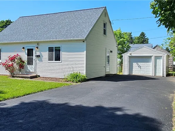42 Milford St, Rochester, NY 14615