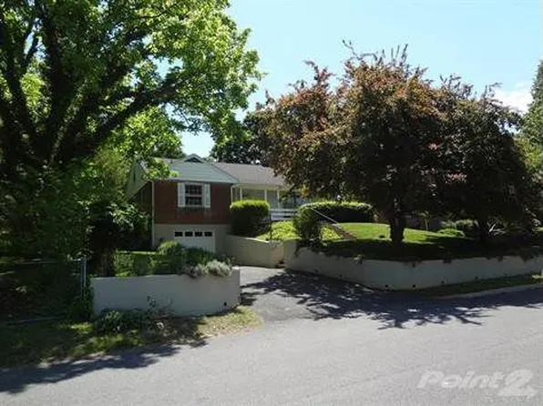 406 Highland Rd, Lexington, VA 24450