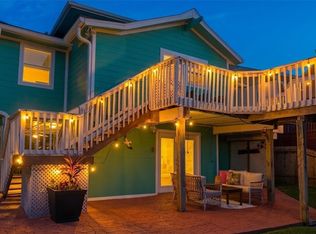 1078 Redfish St, Bayou Vista, TX 77563