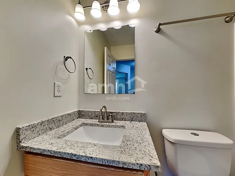 371 Derby Ct — Photo 13