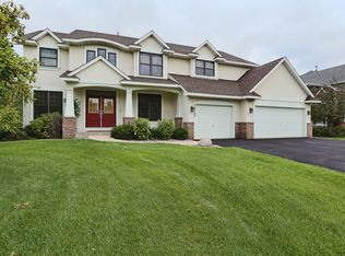 18748 Pathfinder Dr, Eden Prairie, MN 55347