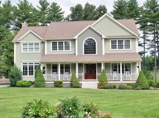 195 Duck Pond Dr, Groton, MA 01450
