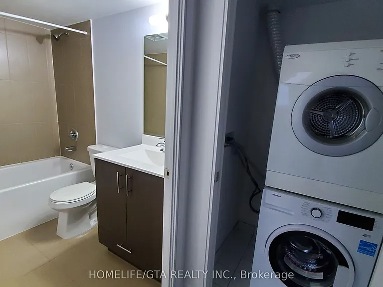 255 Village Green Sq #707 — Photo 14