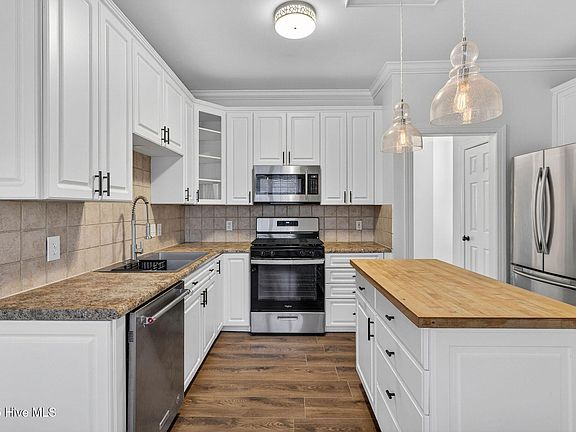 3rd image of 5235 Crosswinds Drive