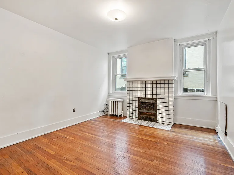 5528 Beverly Pl #1 — Photo 6